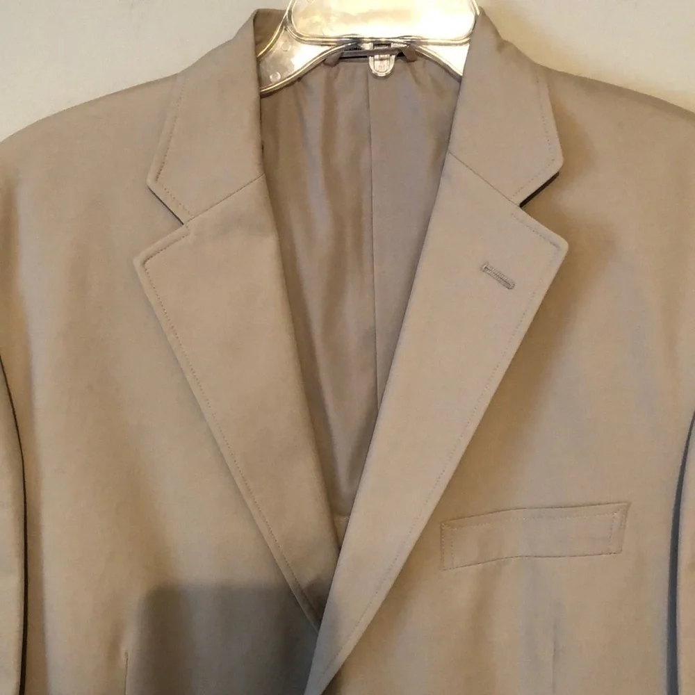Murano sport coat (new). Tan. Size medium